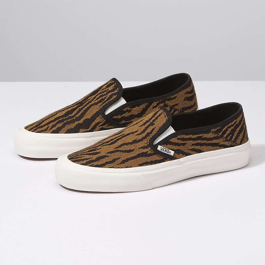 Vans Bayan Kaykay Ayakkabısı Woven Tiger Slip-On SF Siyah | 58768-564